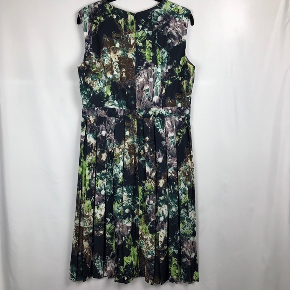 ModCloth Myrtlewood Abstract Box Pleat Dress - Picture 2 of 4